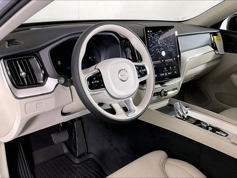 New 2026 Volvo XC60 B5 Ultra w/ Protection Package Premier AWD/4WD image 4