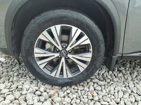 Certified 2023 Nissan Rogue SV w/ SV Premium B Package AWD/4WD image 50