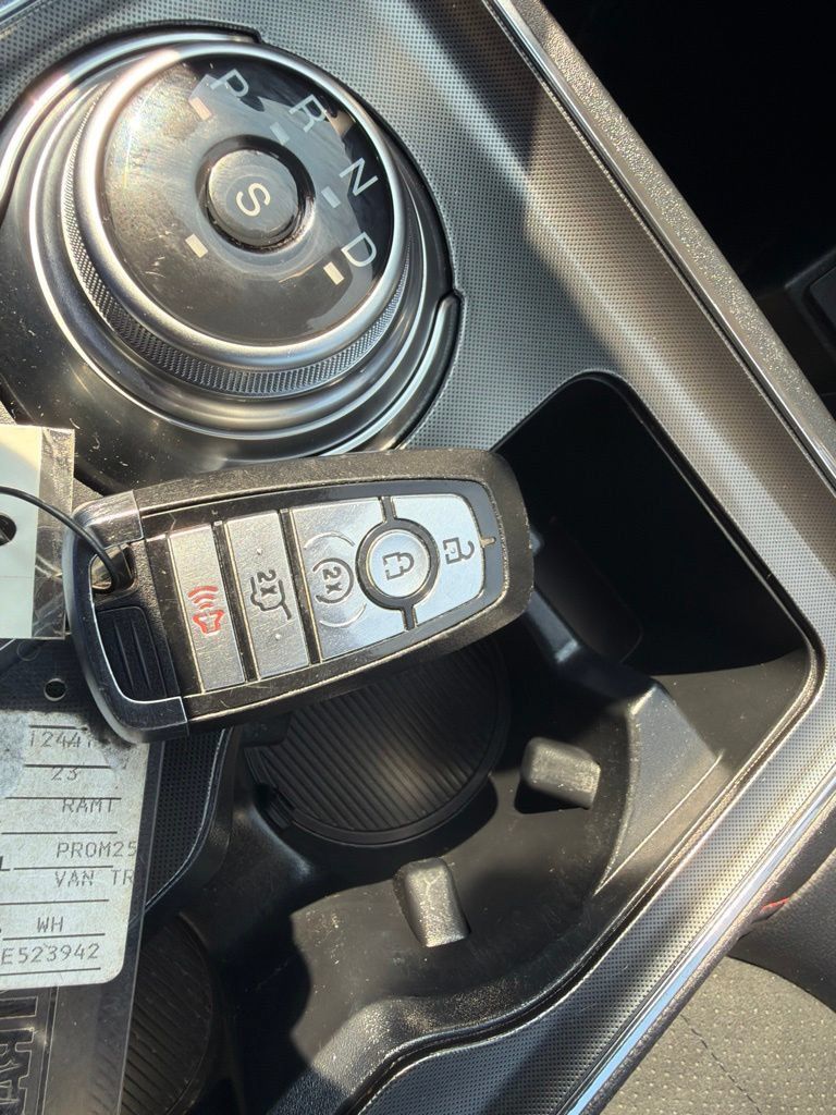 Used 2023 Ford Edge ST-Line AWD/4WD image 39