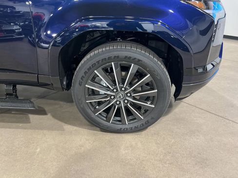 Used 2026 Lexus GX 550 image 48