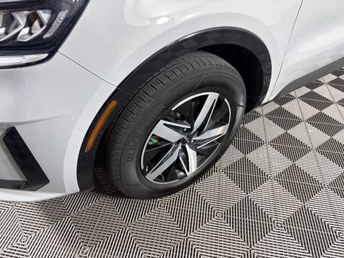 Used 2023 Kia Sorento EX w/ Panoramic Sunroof Package FWD image 9