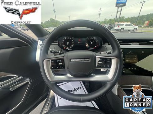 Used 2025 Land Rover Range Rover SE image 11