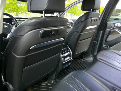 Used 2023 BMW X7 xDrive40i AWD/4WD image 67
