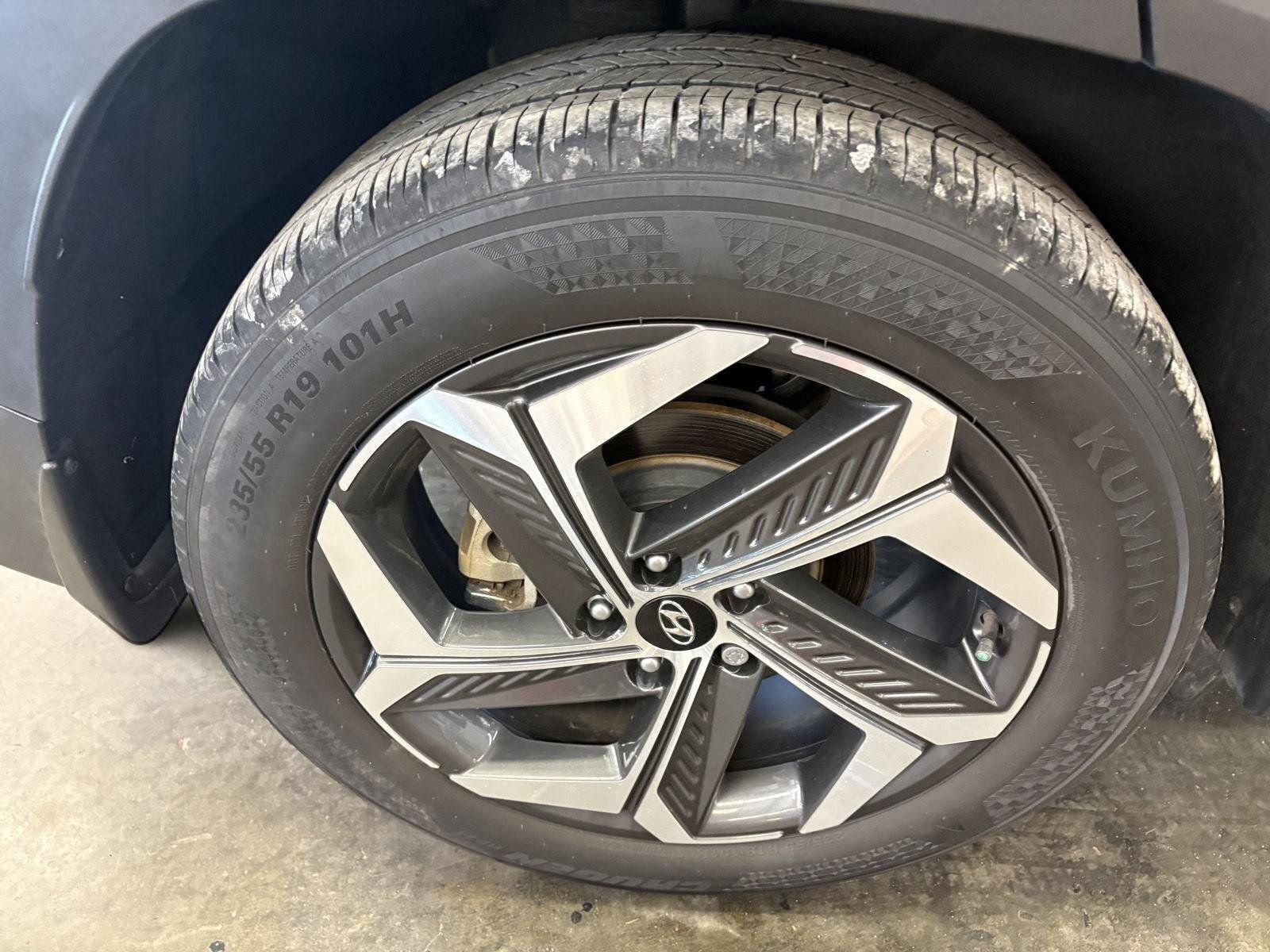 Used 2023 Hyundai Tucson Limited FWD image 12