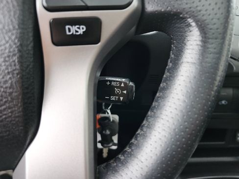 Used 2018 Toyota 4Runner SR5 Premium AWD/4WD image 32
