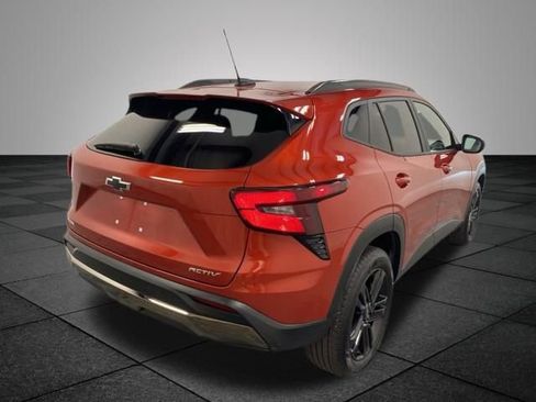 Used 2024 Chevrolet Trax ACTIV w/ Sunroof Package image 7