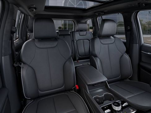 New 2025 Jeep Grand Cherokee Overland w/ Adv Protech Group III AWD/4WD image 17