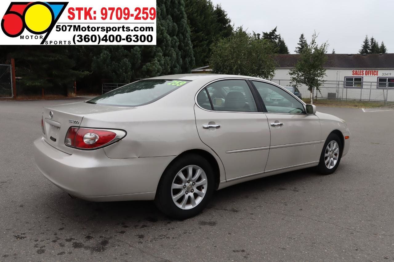 Used 2002 Lexus ES 330 w/ Premium Pkg FWD image 7