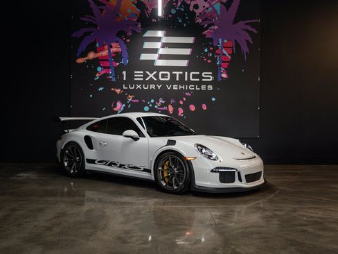 Used 2016 Porsche 911 GT3 RS RWD image 5