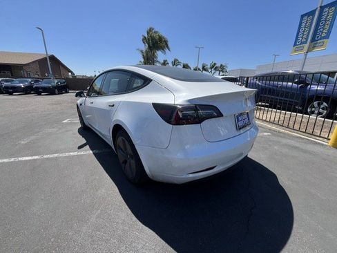 Used 2022 Tesla Model 3 Long Range AWD/4WD image 8