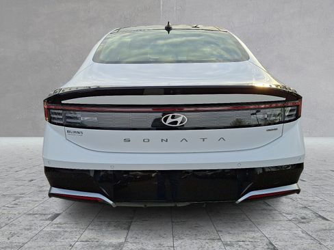 Certified 2025 Hyundai Sonata Limited image 9