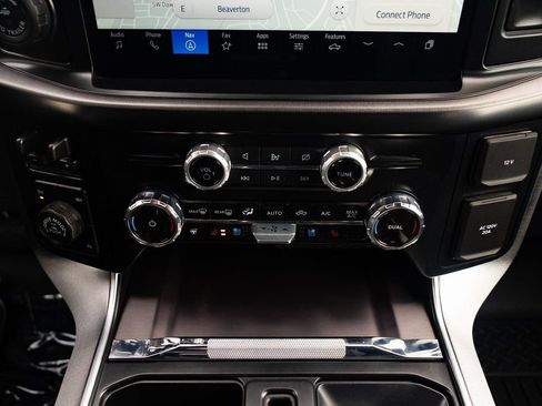 Used 2024 Ford F150 Platinum w/ FX4 Off-Road Package AWD/4WD image 17