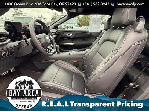 Used 2025 Ford Mustang Premium RWD image 11