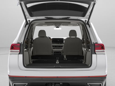 Used 2024 Volkswagen Atlas SE w/ Panoramic Sunroof Package AWD/4WD image 30