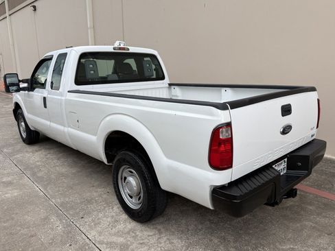 Used 2011 Ford F250 XL w/ PWR Equipment Group RWD image 5