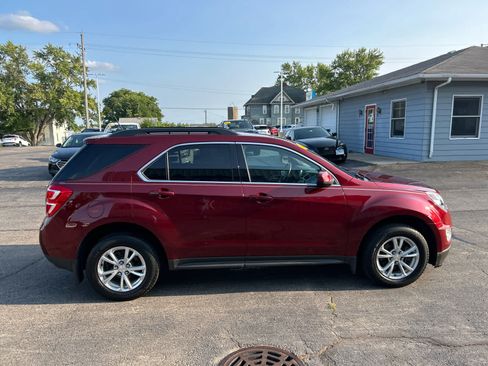 Used 2017 Chevrolet Equinox LT w/ Convenience Package FWD image 2