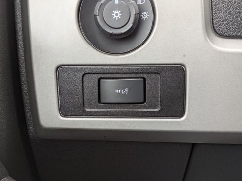 Used 2011 Ford F150 Raptor w/ Raptor Luxury Pkg image 21