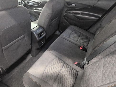 Used 2019 Chevrolet Equinox LT FWD image 21