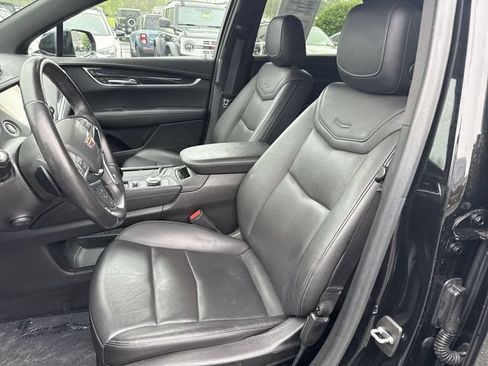 Used 2022 Cadillac XT5 Premium Luxury FWD image 15