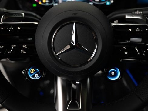 New 2026 Mercedes-Benz GLA 35 AMG 4MATIC image 22