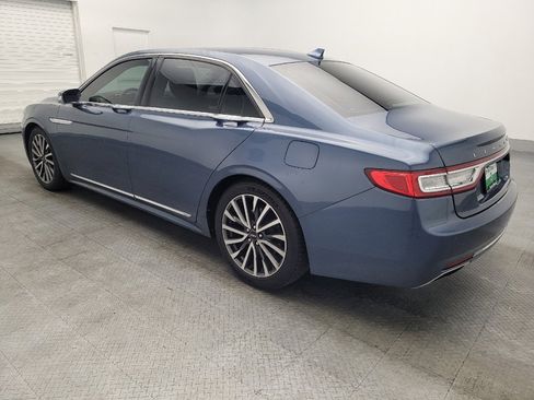 Used 2019 Lincoln Continental Select image 5