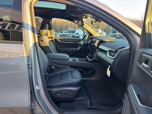 New 2026 GMC Acadia Elevation w/ Elevation Premium Package image 50