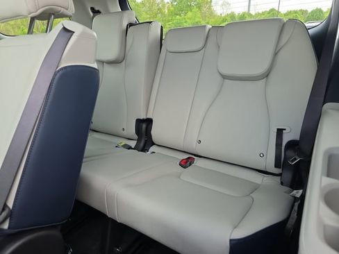 New 2026 Kia Carnival SX FWD image 7