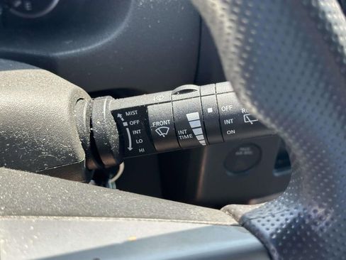 Used 2006 Nissan Pathfinder SE w/ (S01) Side Air Bags Pkg AWD/4WD image 24