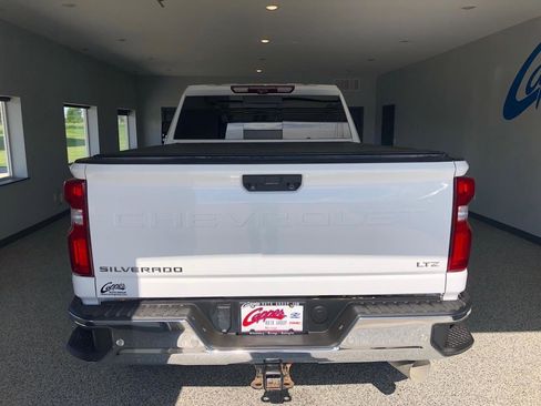 Used 2022 Chevrolet Silverado 3500 LTZ w/ LTZ Plus Package AWD/4WD image 3