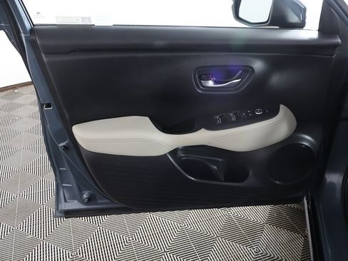 Used 2024 Honda HR-V EX-L image 23