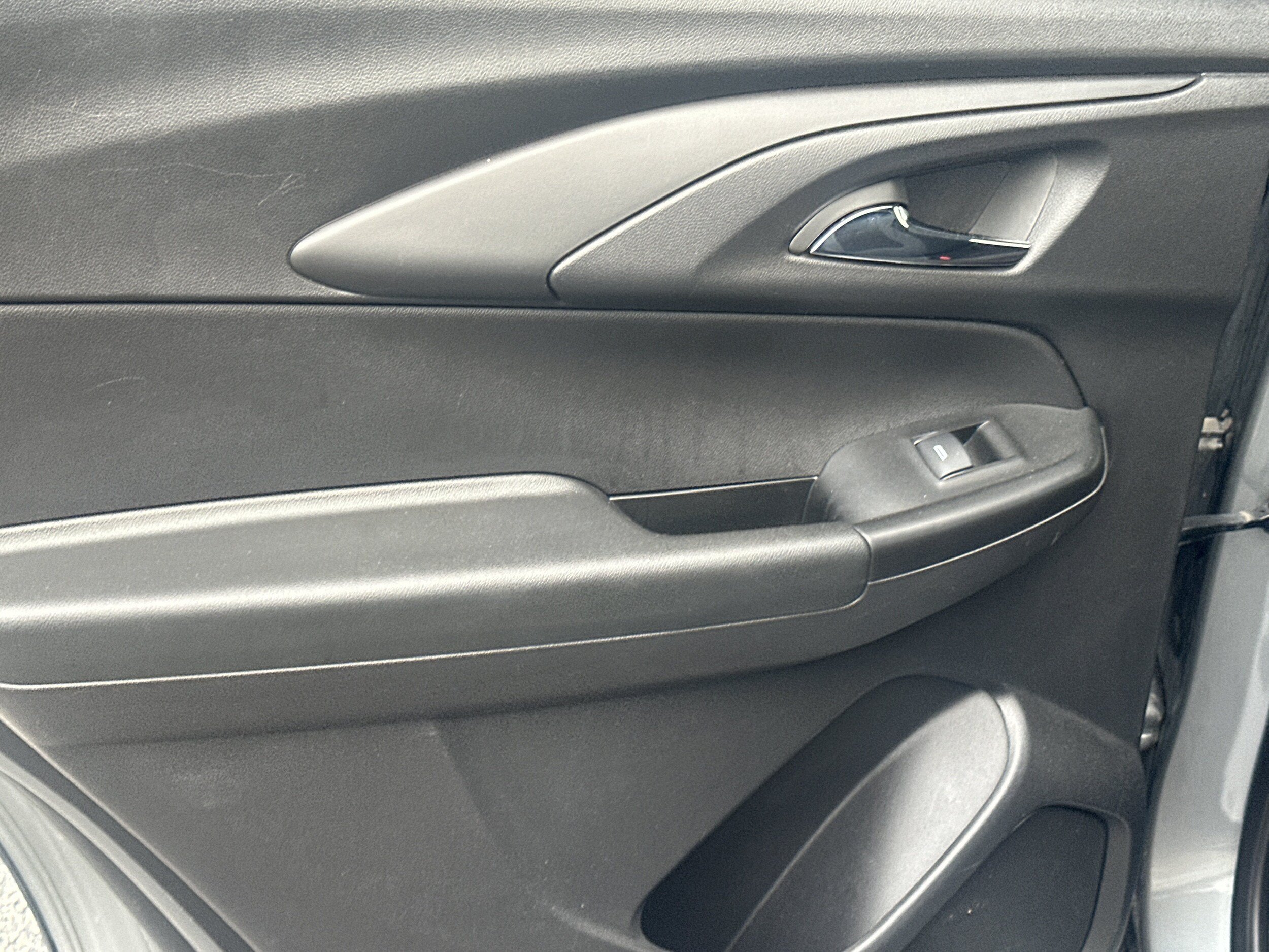 Used 2025 Chevrolet TrailBlazer LT FWD image 53