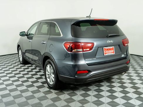 Used 2020 Kia Sorento AWD V6 image 4