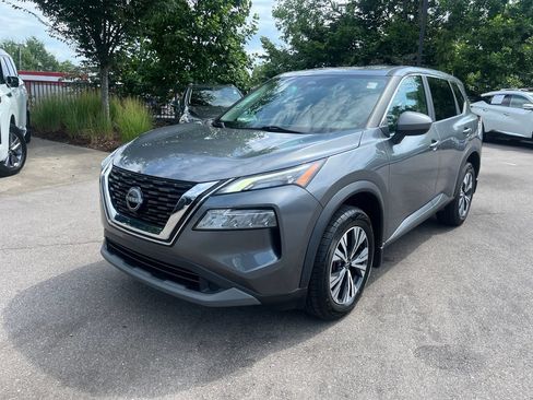 Used 2023 Nissan Rogue SV AWD/4WD image 3