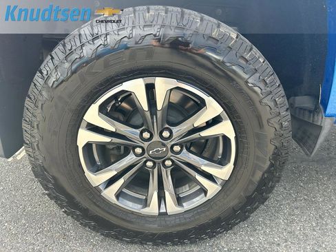 Used 2021 Chevrolet Colorado Z71 AWD/4WD image 9
