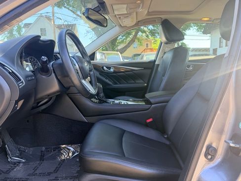 Used 2019 INFINITI Q50 Luxe w/ Essential Package (3.0T Luxe) AWD/4WD image 9