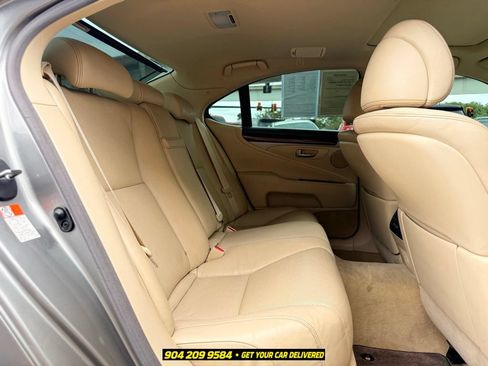 Used 2016 Lexus LS 460 w/ Comfort Package RWD image 34