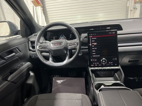 Used 2025 GMC Terrain Elevation image 16