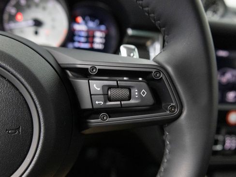 Certified 2026 Porsche Macan AWD/4WD image 21