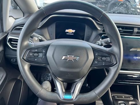 Used 2023 Chevrolet Bolt LT image 17