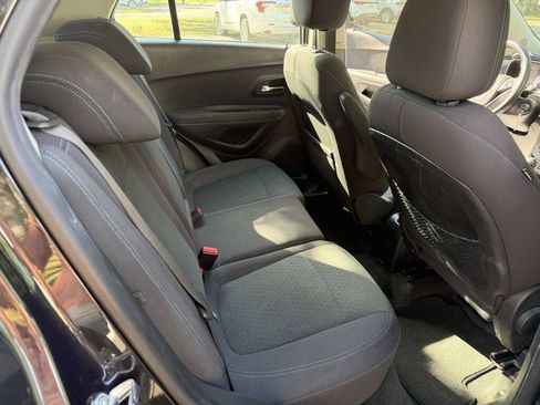Used 2016 Chevrolet Trax LS FWD image 17