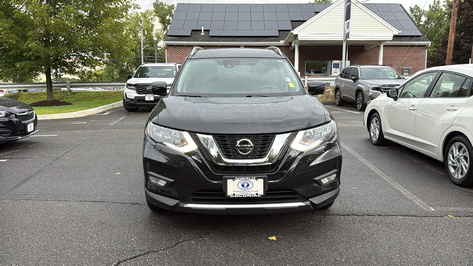 Used 2020 Nissan Rogue SV w/ Sun & Sound Touring Package AWD/4WD image 4
