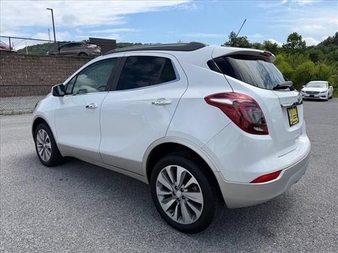 Used 2020 Buick Encore Preferred AWD/4WD image 5
