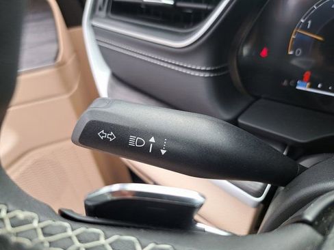 Used 2024 Jeep Grand Cherokee Limited w/ Luxury Tech Group II AWD/4WD image 25
