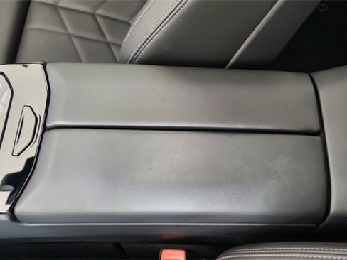 Used 2025 BMW 540i xDrive image 53