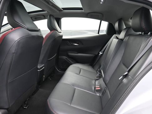 Used 2025 Toyota Prius Plug-In Hybrid image 20