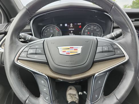 Used 2023 Cadillac XT5 Premium Luxury w/ Platinum Package AWD/4WD image 32