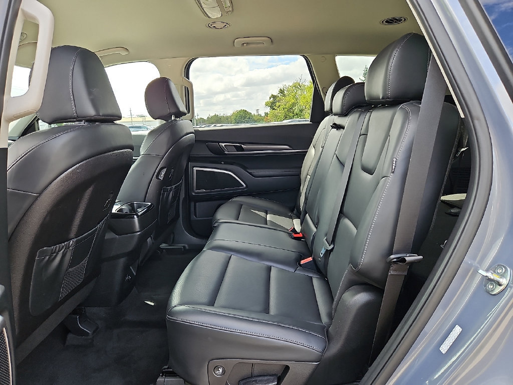 Certified 2024 Kia Telluride LX AWD/4WD image 12