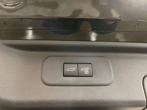 Used 2025 Toyota Grand Highlander AWD Hybrid image 30