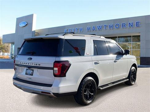 Certified 2022 Ford Expedition Timberline image 6