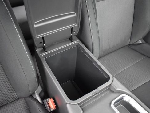 Used 2025 Nissan Sentra SV image 22